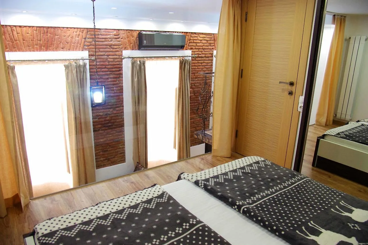 Apartment On Tabidze Tbilisi